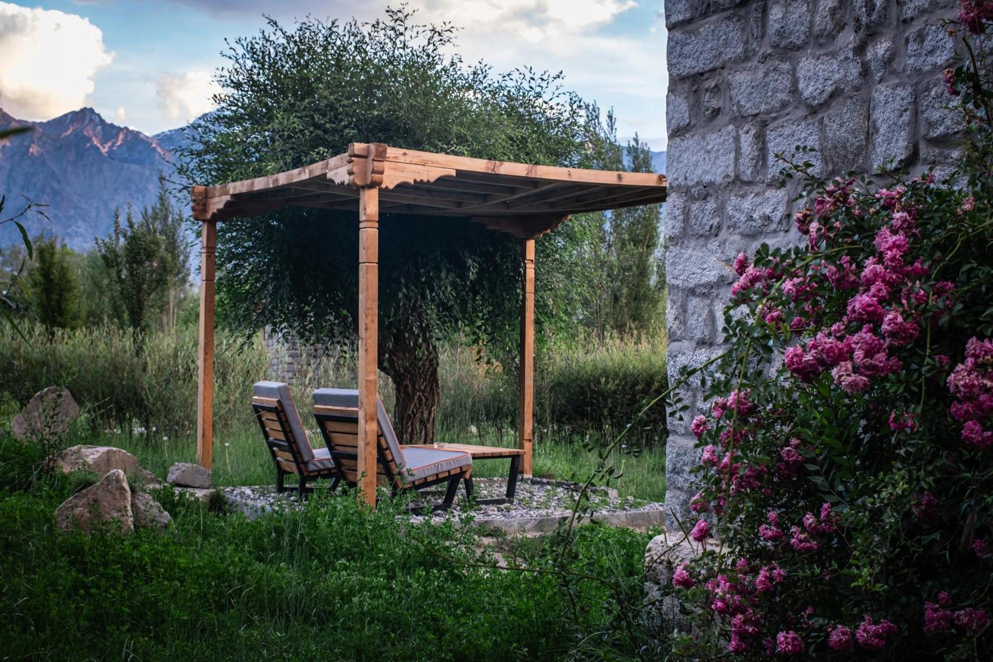 Lchang Nang Retreat-The House Of Trees-Nubra Valley Hotel Sumur Exterior foto